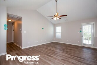 4603 Avalon Forest Ln in Charlotte, NC - Foto de edificio - Building Photo