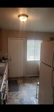 117 E 6th St, Unit Duplex in Bakersfield, CA - Building Photo - Building Photo