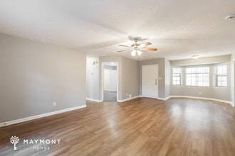445 Meadowbrook Dr in Mcdonough, GA - Foto de edificio - Building Photo