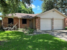 4146 Bermuda Dr in Pasadena, TX - Building Photo