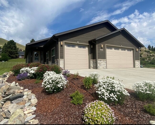 property at 4782 Hot Spgs Rd