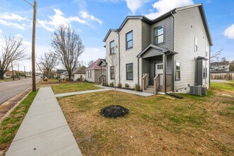 212 E Morelia Ave, Unit 212 in Knoxville, TN - Building Photo - Building Photo