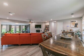 1514 Brookhaven Dr in Dallas, TX - Foto de edificio - Building Photo