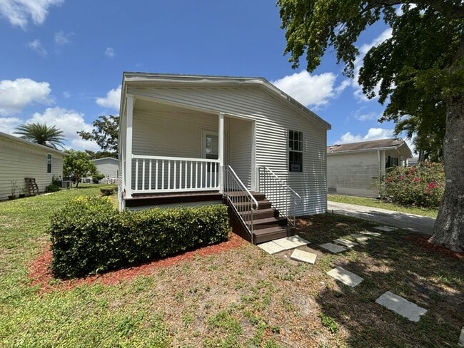property at 6305 Colonial Dr