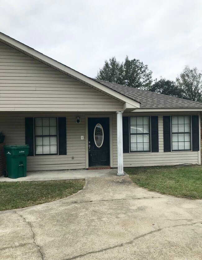 48025 Laura Rogers Rd Apartments and Nearby Tickfaw Apartments For Rent