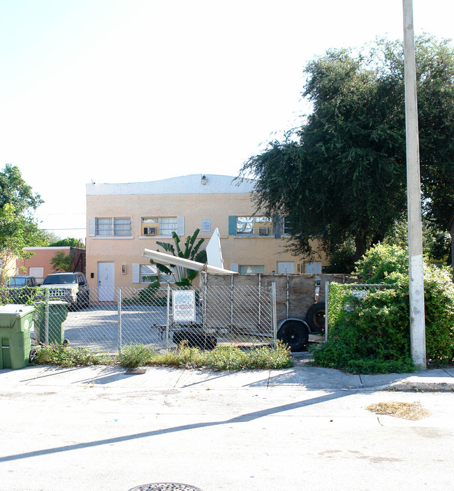 6803 NW 3rd Ave in Miami, FL - Building Photo - Building Photo