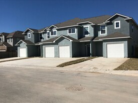 8315 Breezy Cv in Selma, TX - Building Photo