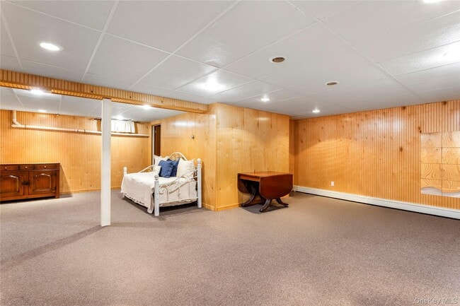 56 Seaman Rd in Jamesport, NY - Building Photo - Building Photo