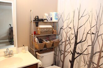 96 Arrowfeather Ln in Lewis Center, OH - Building Photo - Building Photo