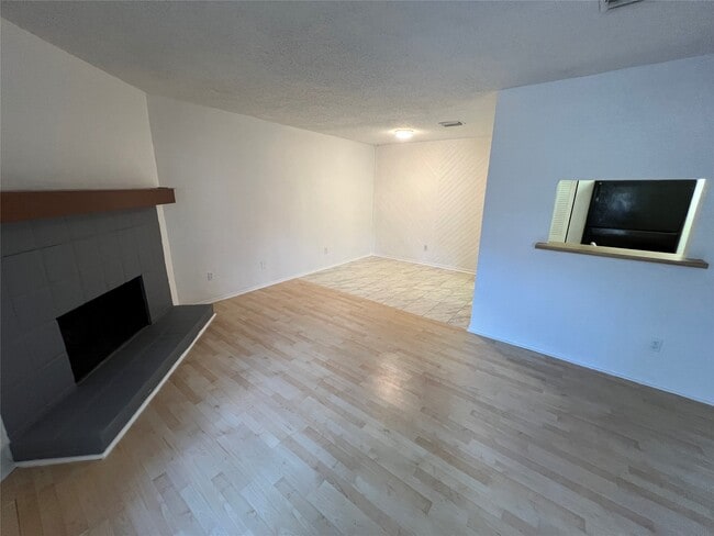 property at 9471 Pagewood Ln
