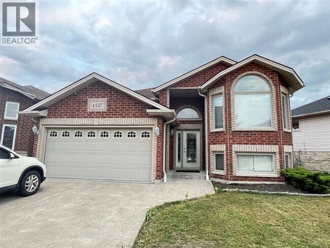 property at 4537 Osaka Cir