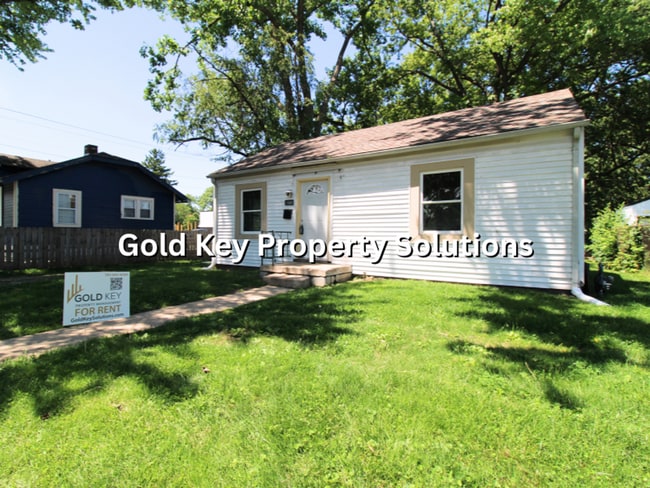 property at 1640 W 17th St
