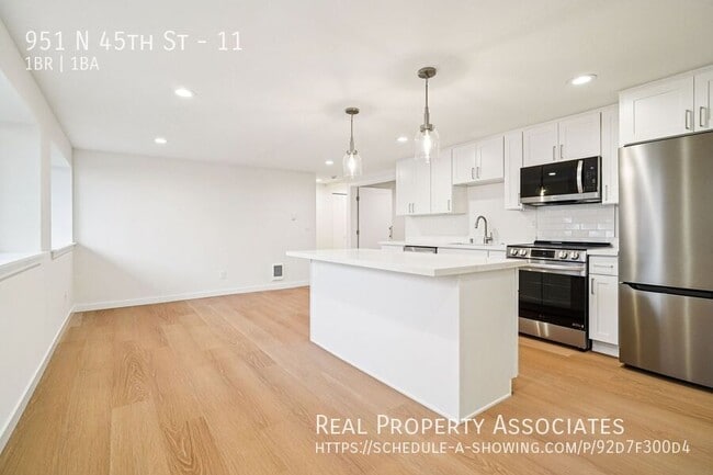 951 N 45th St in Seattle, WA - Building Photo - Building Photo