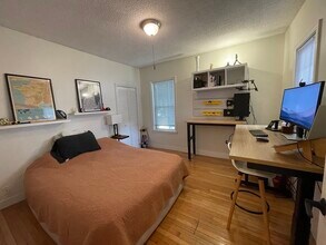 7 Richardson Ter, Unit 2 in Somerville, MA - Building Photo - Building Photo