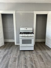 8 Knowlton Ave in Worcester, MA - Building Photo - Building Photo