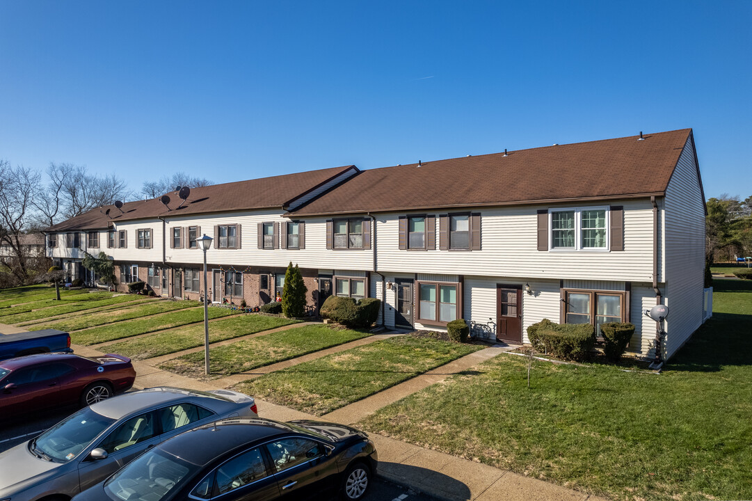 Millbrook Manor in Brick, NJ - Building Photo