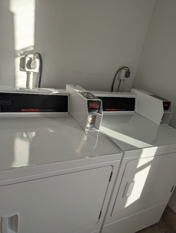 2900 NW 48th Terrace in Lauderdale Lakes, FL - Foto de edificio - Building Photo