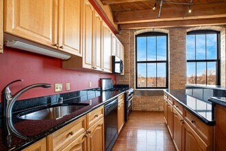 234 E Reservoir Ave in Milwaukee, WI - Building Photo - Building Photo