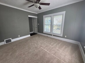 405 S Park Ave in Springfield, IL - Foto de edificio - Building Photo