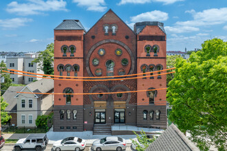 Darna Lofts in Philadelphia, PA - Foto de edificio - Building Photo