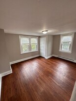 101 N Gross St in Philadelphia, PA - Building Photo