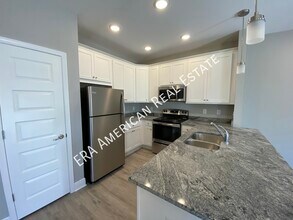 1004 Grace Ln in Fort Walton Beach, FL - Building Photo - Building Photo