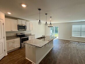 512 Turpentine Trl in Savannah, GA - Building Photo - Building Photo