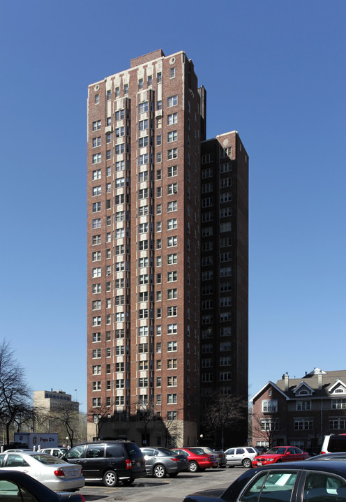 5000 S Cornell Ave in Chicago, IL - Foto de edificio
