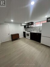 91 Cleta Dr in Toronto, ON - Building Photo - Building Photo