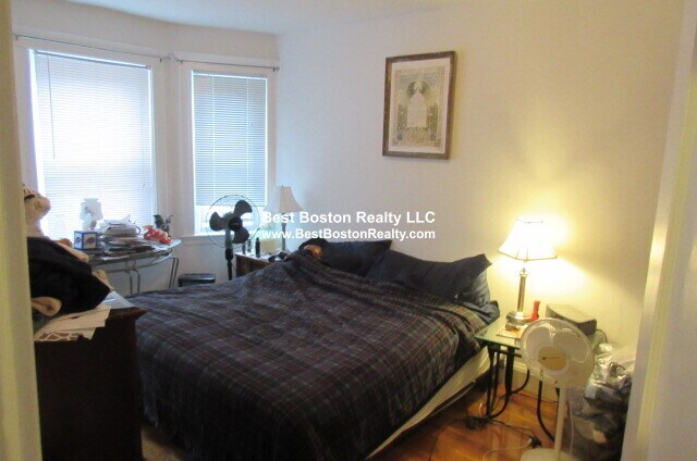 11 Gray St, Unit 1 in Cambridge, MA - Building Photo - Building Photo