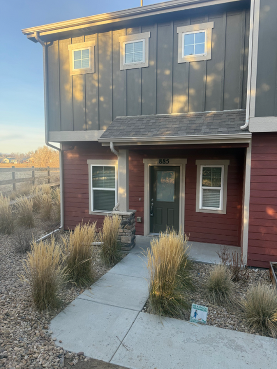 885 Winding Brk Dr in Berthoud, CO - Building Photo