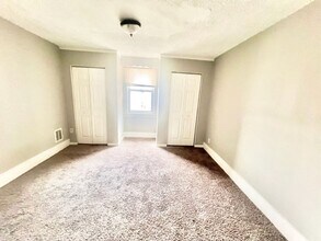 837 Benwood Ave-Unit -Unit #3 in Mckees Rocks, PA - Foto de edificio - Building Photo