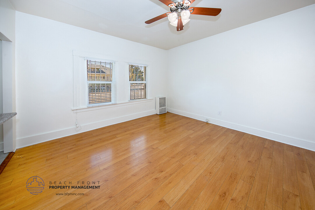 463 S. Hartford Ave. in Los Angeles, CA - Building Photo
