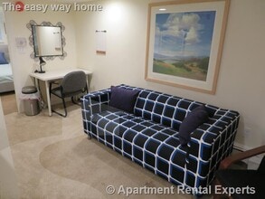 25 Lambert St, Unit #B in Cambridge, MA - Foto de edificio - Building Photo