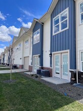 Broadstone Townhomes in Nampa, ID - Building Photo - Building Photo