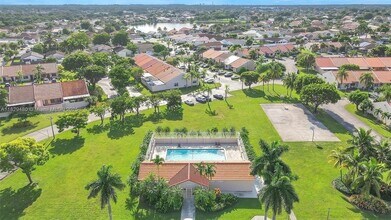 14711 SW 61st Terrace in Miami, FL - Building Photo - Building Photo