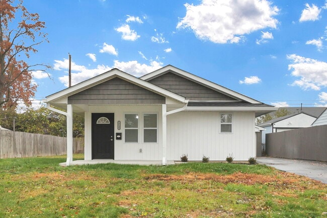 property at 1734 Eastfield Dr N