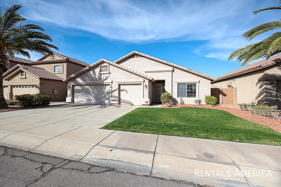 10844 W Palm Ln in Avondale, AZ - Building Photo