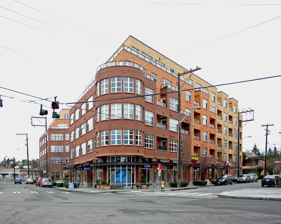 The Greenlake Condominium in Seattle, WA - Building Photo