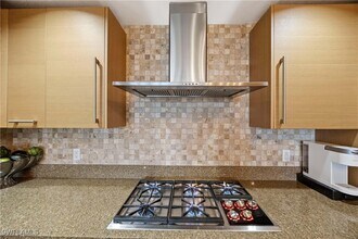 13675 Vanderbilt Dr in Naples, FL - Building Photo - Building Photo