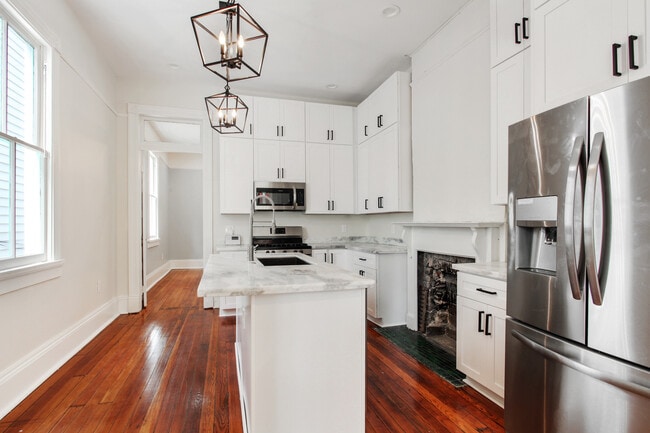 3025 Banks St in New Orleans, LA - Building Photo - Building Photo