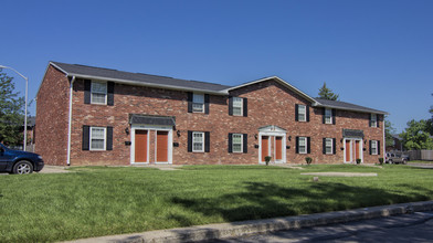 Carriage House East in Indianapolis, IN - Building Photo - Building Photo