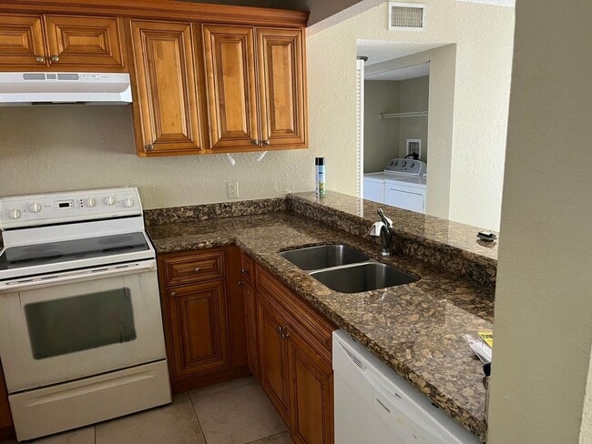 property at 1600 Balfour Point Dr