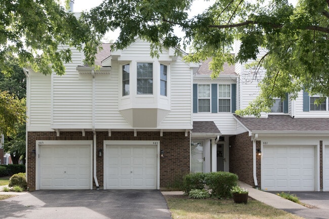 483 Grosse Pointe Cir in Vernon Hills, IL - Building Photo - Building Photo