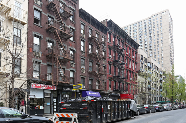 217 E 26th St in New York, NY - Foto de edificio - Building Photo