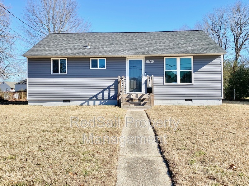 76 Roxbury Terrace in Hampton, VA - Building Photo