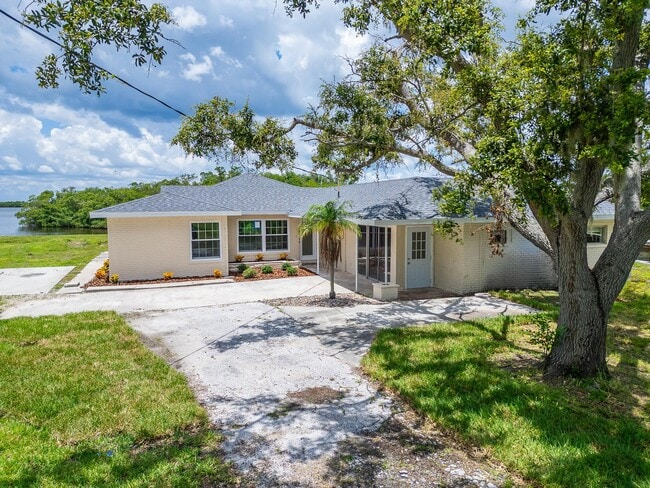 property at 1034 Canal St