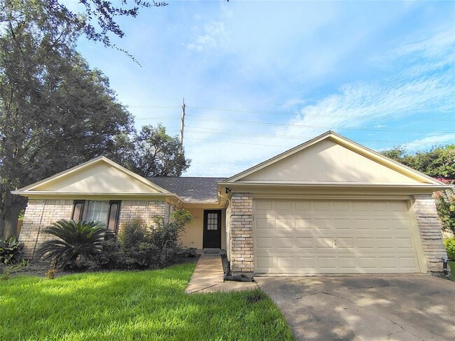 property at 2914 Old Fort Rd