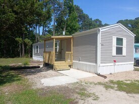 1860 Holden Beach Rd SW in Supply, NC - Building Photo
