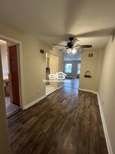 7016 Natural Bridge Rd in St. Louis, MO - Foto de edificio - Building Photo